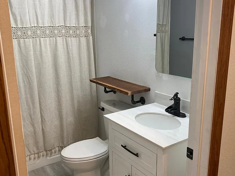 2700 Roland Rd — Photo 24