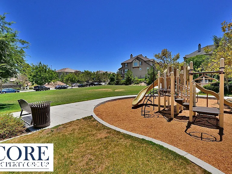 1444 Canvas Dr #3 — Photo 40
