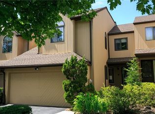 14 Brookridge Rd, New Rochelle, NY 10804