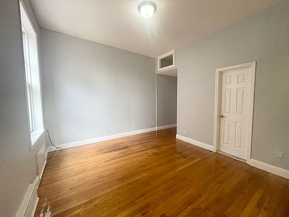 3rd image of 301 W 13th St APT 3D