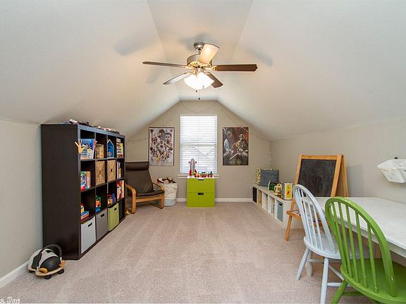 5th image of 5064 Maple Leaf Dr