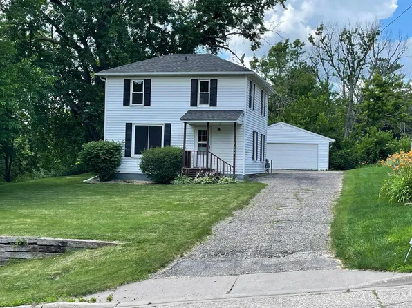 1324 Walter Ave, Red Wing, MN 55066