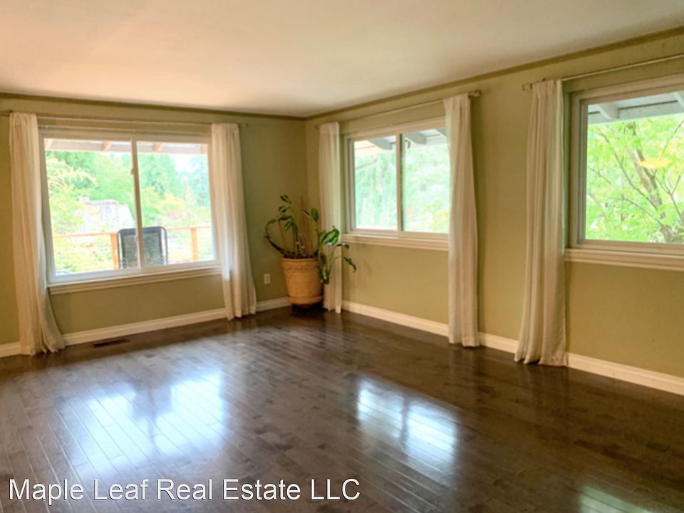 1st image of 16701 SE 23rd Pl