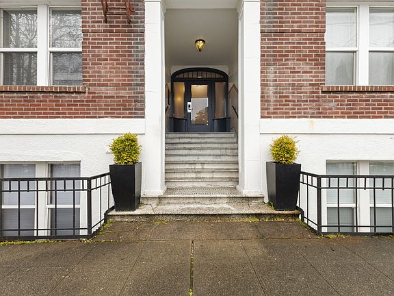 3rd image of 16 N Broadway S #22