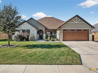305 Western Sky Trl, Jarrell, TX 76537