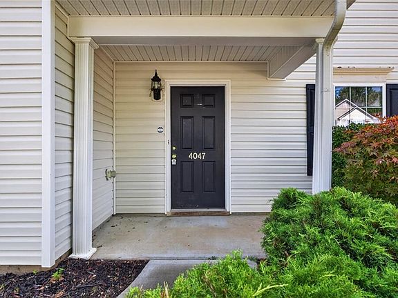 4th image of 4047 Parkside Meadow Ct