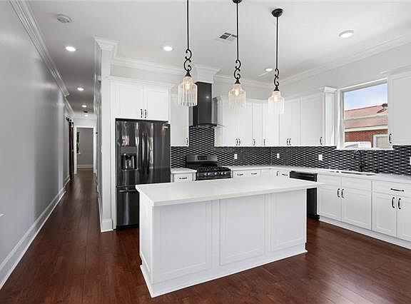 5th image of 1561-63 N Derbigny St