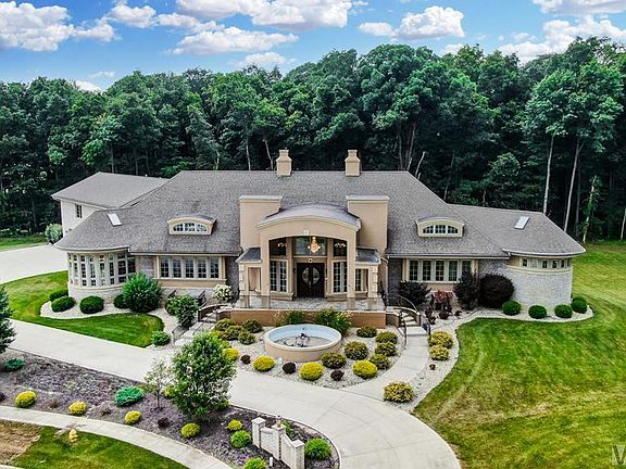 3rd image of 1774 W Falls Ct