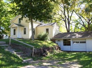 219 W Washington St, Vicksburg, MI 49097