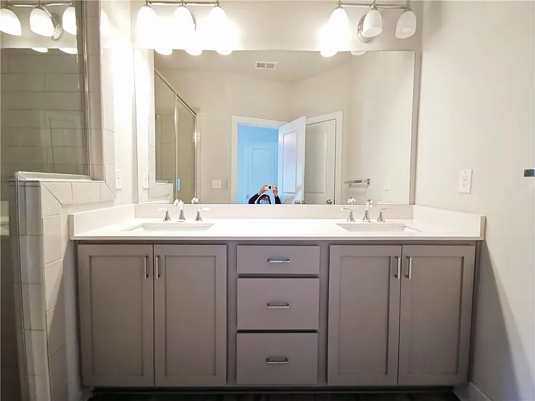 3795 Oxford Cir — Photo 22