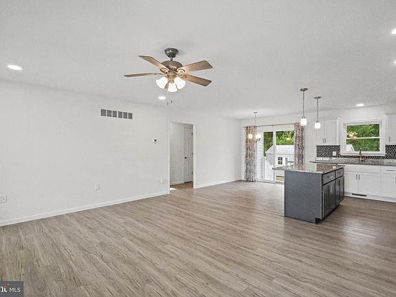 3rd image of 2 Summit Cir Lot 102