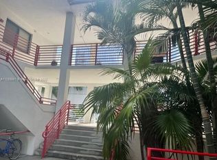 9040 Collins Ave #106, Miami Beach, FL 33154