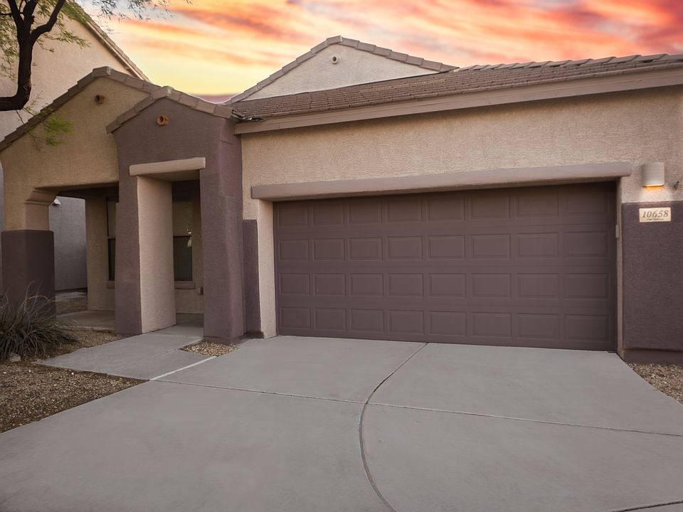 1st image of 10658 S Kush Canyon Ln