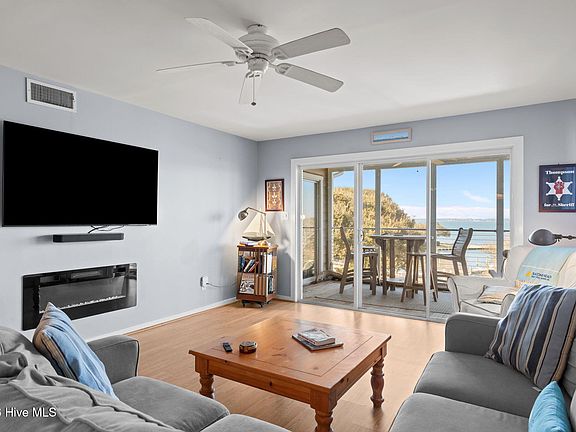 5th image of 590 Marina Drive #D23