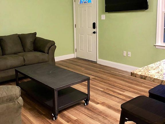 3rd image of 963 W Ocean View Ave APT 3