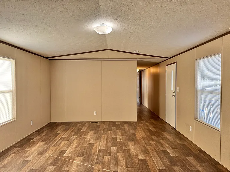 54346 Armstrong Rd — Photo 3