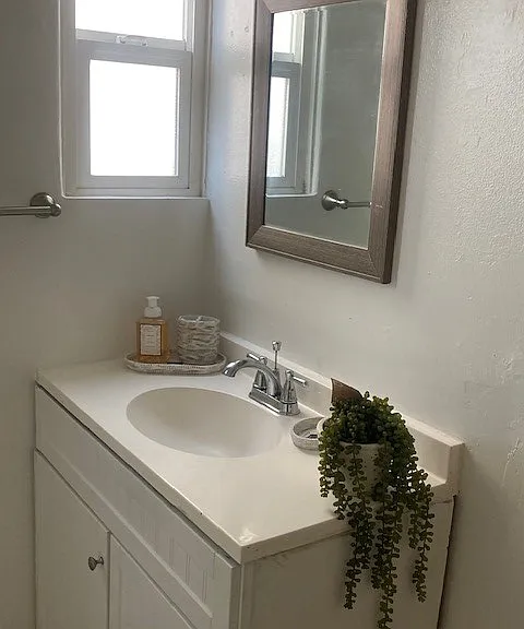4188 Chamoune Ave — Photo 12