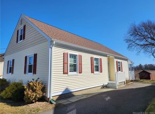26 Stannard Dr, Westbrook, CT 06498