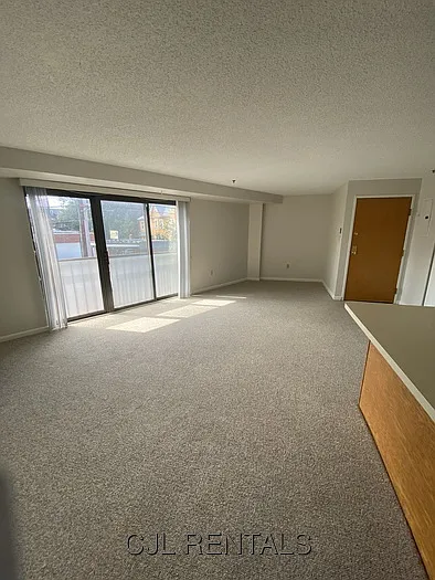 Building Photo - 23 Elm St #109