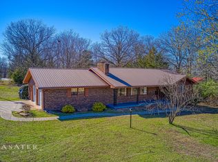 319 W Lynnwood Dr, Lead Hill, AR 72644