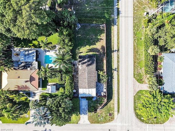 3rd image of 800 102nd AVE N