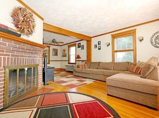 3 Caspar St, West Roxbury, MA 02132