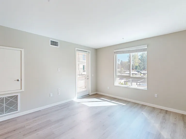 North Grove — Photo 160