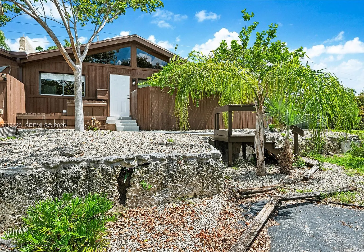 Killian Pines Townhouses — Photo 1