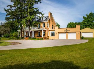 805 N West Bay Shore Dr, Suttons Bay, MI 49682