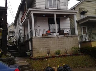 911 Crest Ave APT 2, Charleroi, PA