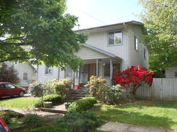 1160 Hood St NE, Salem, OR 97301