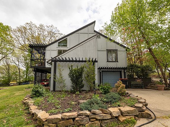 3rd image of 22000 Wildflower Rd