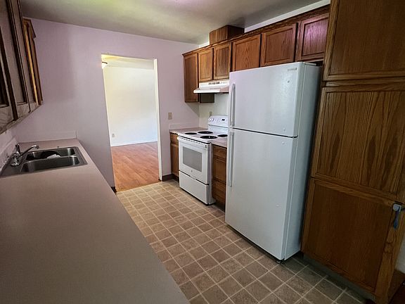 4th image of 41 E Alder Pl E