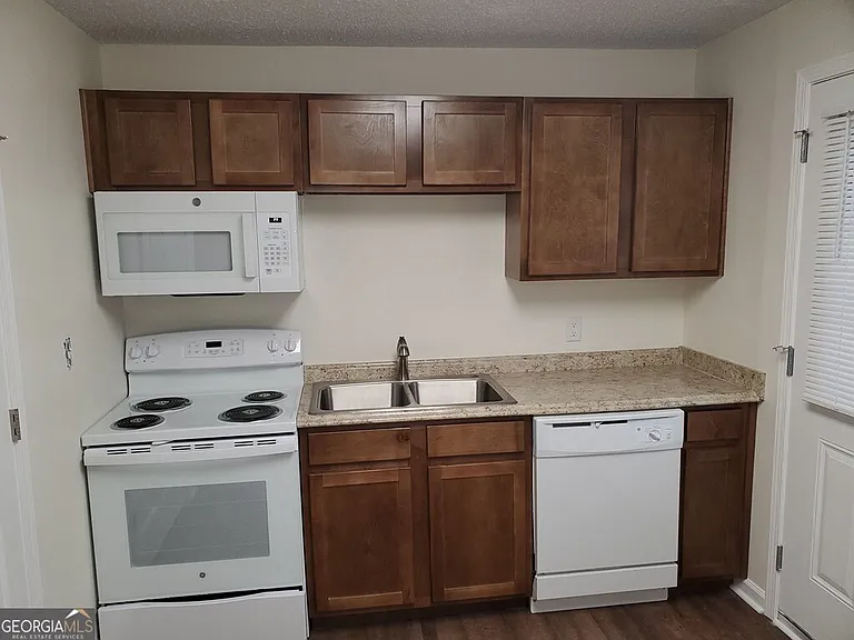 203 Enterprise St #A — Photo 2