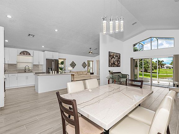 5th image of 7913 S Stirling Bridge Boulevard