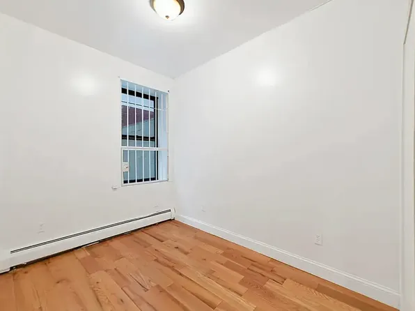 375 Pleasant Avenue image 4 of 6