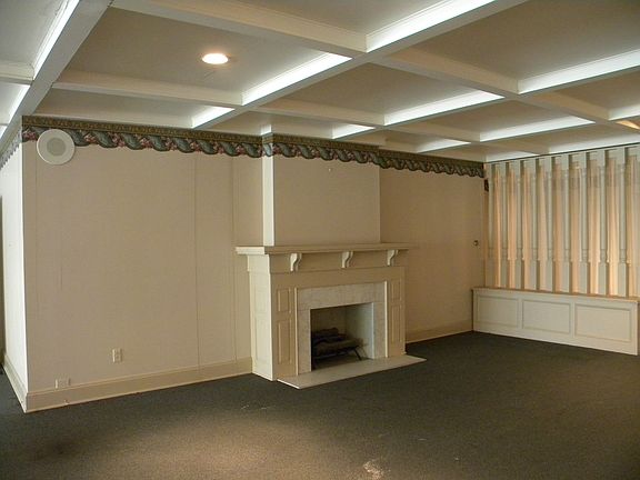 5th image of 602 S 7th St