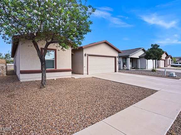 3rd image of 10725 Canyon Sage Dr