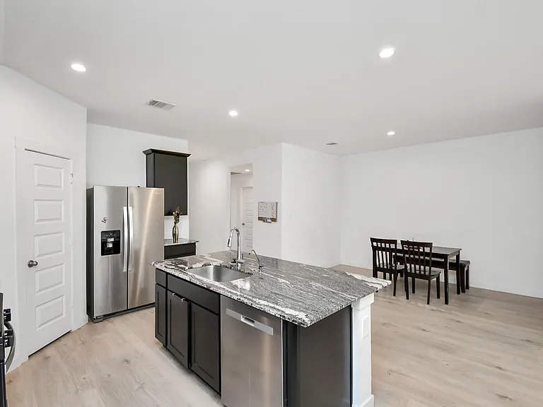 1674 Westway Dr — Photo 23