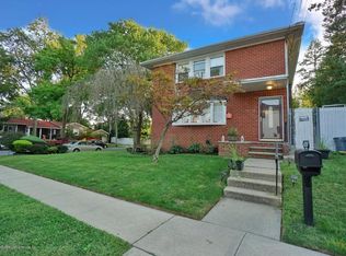 262 Beach Rd #1, Staten Island, NY 10312