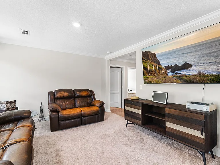 330 Greenway Ln — Photo 14