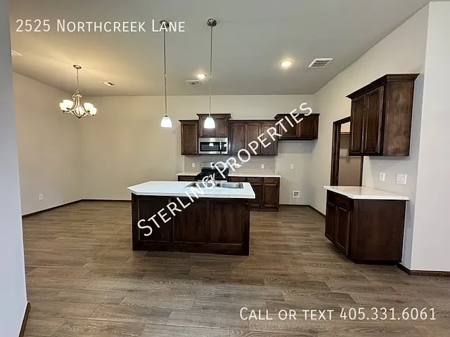 2525 Northcreek Ln — Photo 18