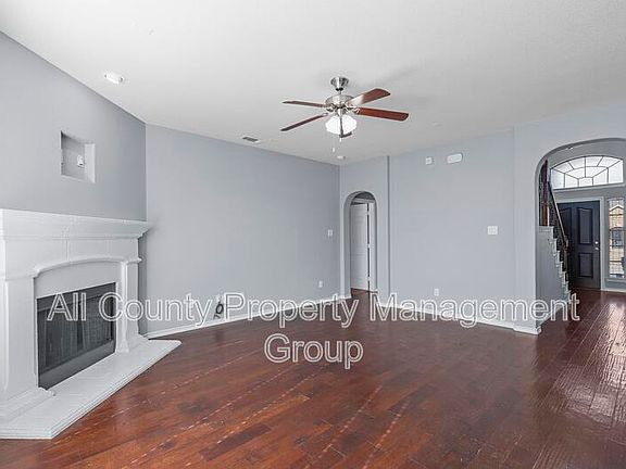3rd image of 13229 Larks View Point