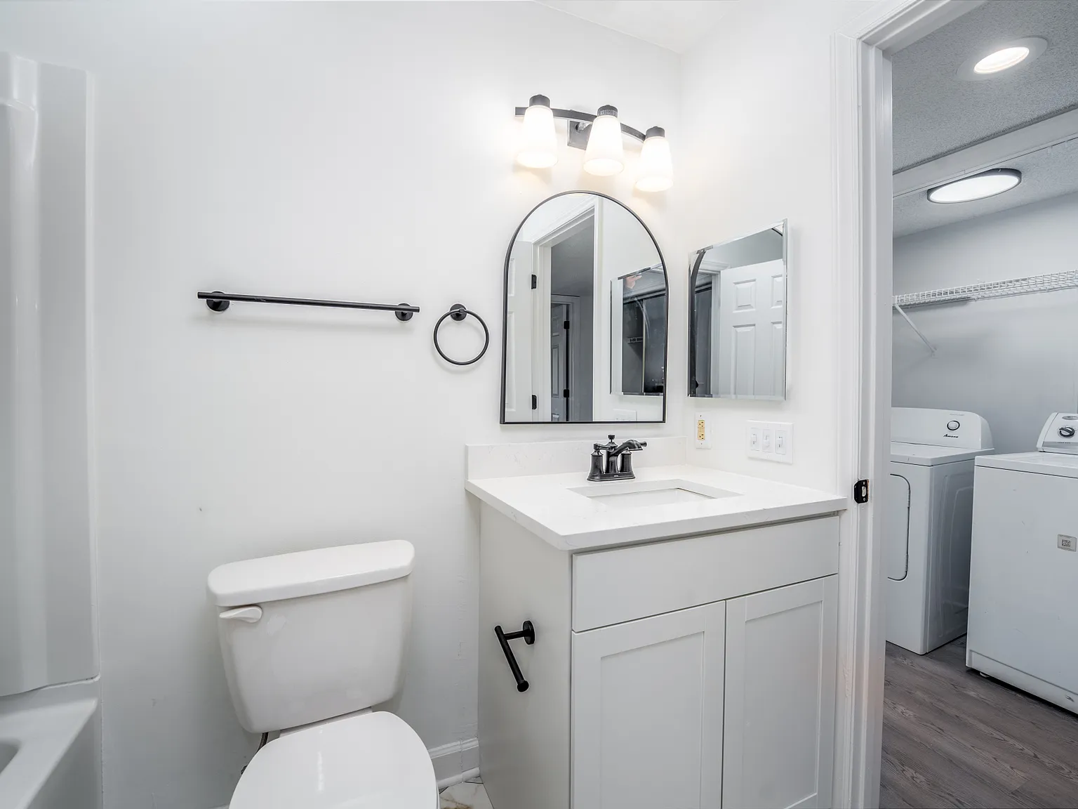 McIver Square Apartments — Photo 4