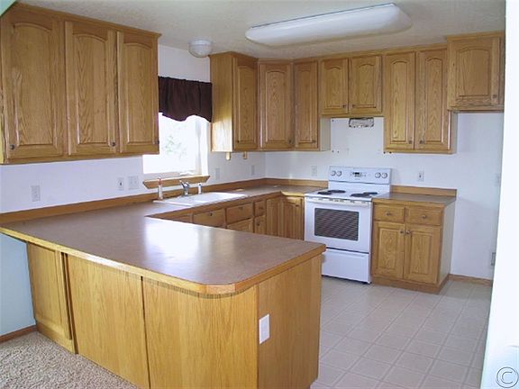 2nd image of 4843 Christian Dr