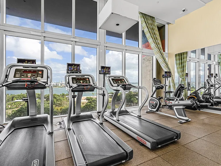 50 Biscayne Blvd #904 — Photo 13