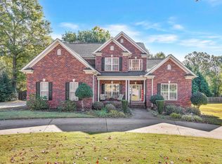 610 Sterling Dr, Boiling Springs, SC 29316