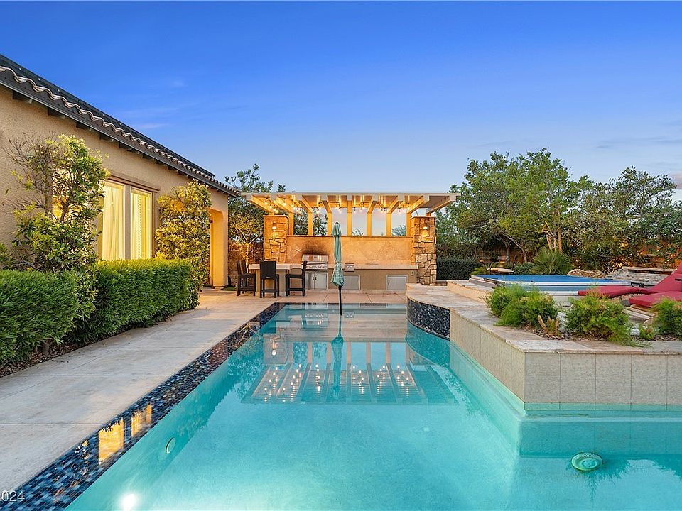 1st image of 11833 Spadari Ct