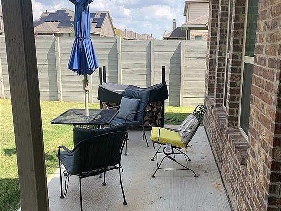 5th image of 701 Meadows Dr
