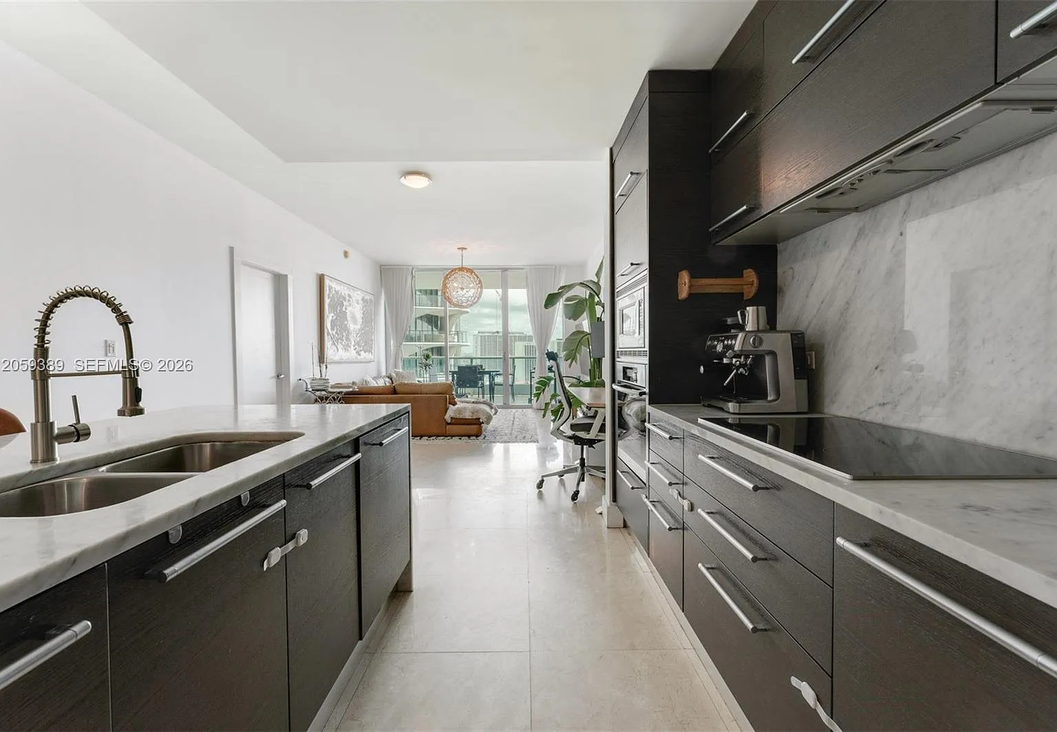 900 Biscayne Bay Condo — Photo 2